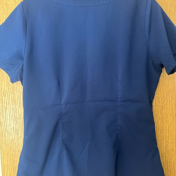 Healing Hands Purple Label Scrub Top Size Medium - Picture 2 of 2